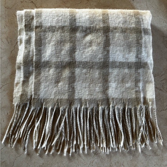 Steve Madden Plaid Neutral Scarf - Picture 3 of 5